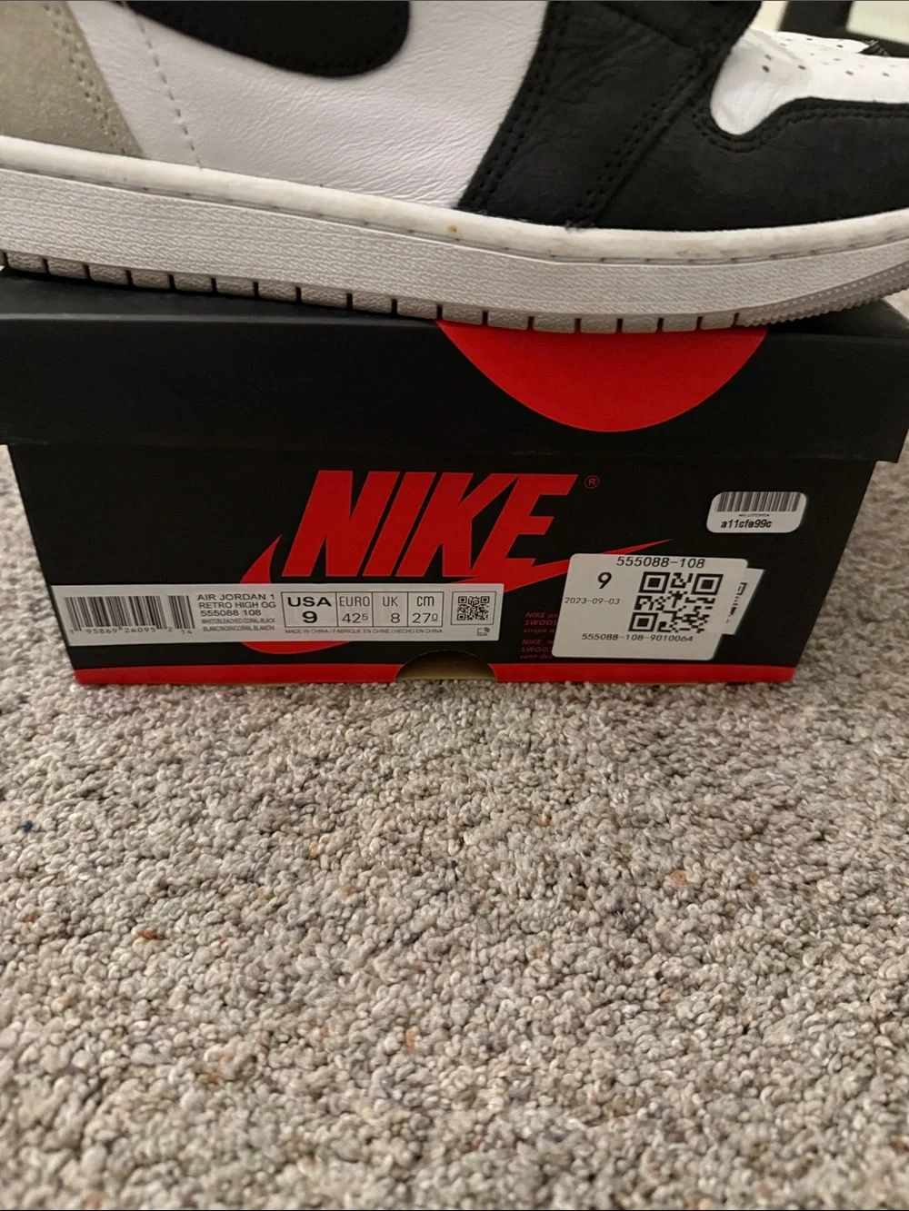 Air Jordan Men’s 1 Retro High OG 'Stage Haze' size 9